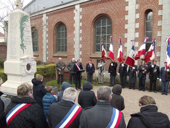 violaines rend hommage au capitaine gouzien