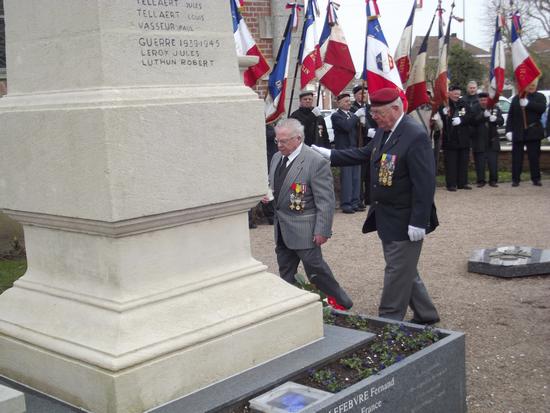 violaines rend hommage au capitaine gouzien