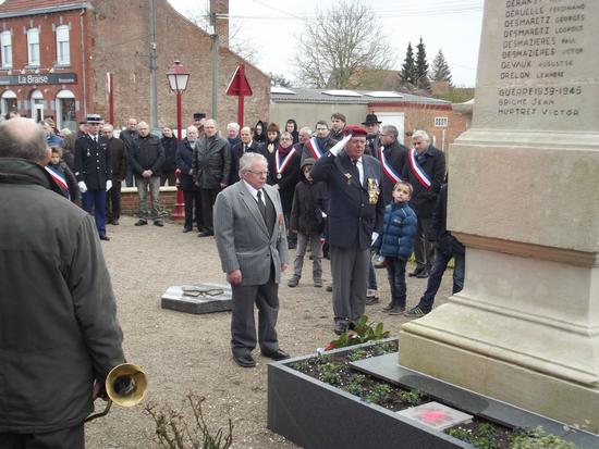 violaines rend hommage au capitaine gouzien