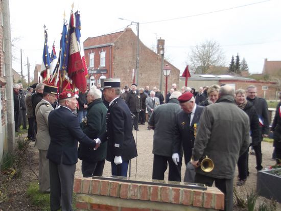 violaines rend hommage au capitaine gouzien