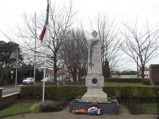 violaines rend hommage au capitaine gouzien