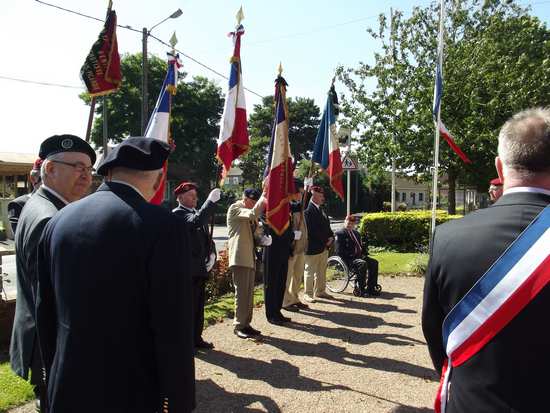Violaines a rendu hommage