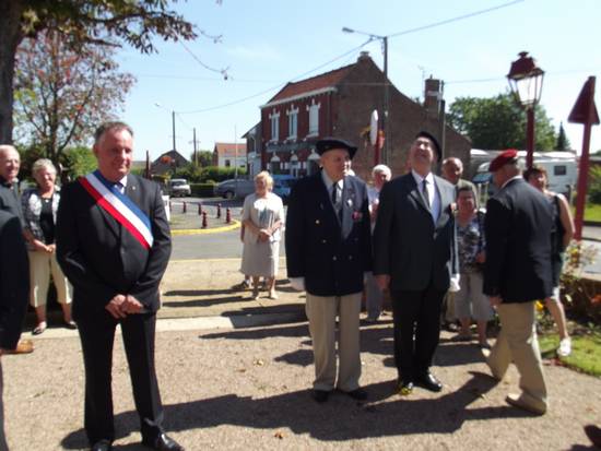 Violaines a rendu hommage