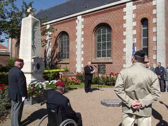 Violaines a rendu hommage