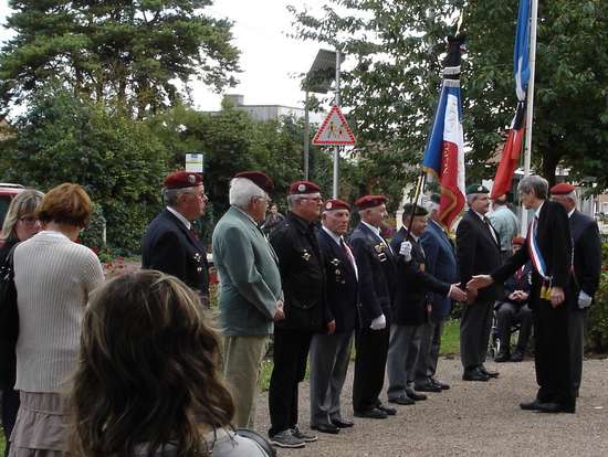 Violaines a rendu hommage