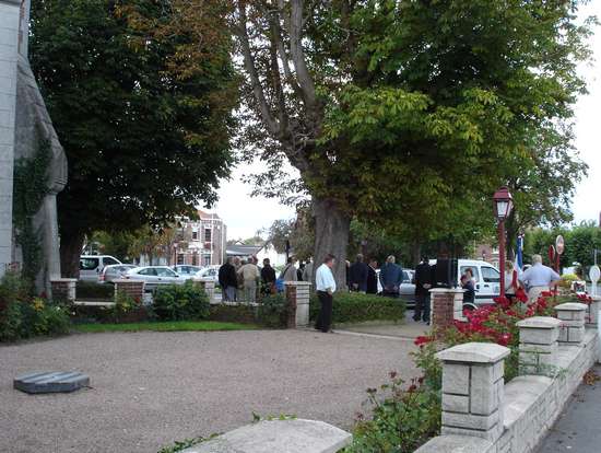 Violaines a rendu hommage