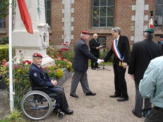 Violaines a rendu hommage