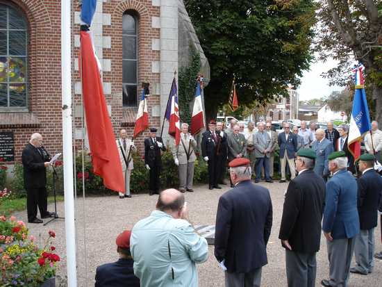 Violaines a rendu hommage