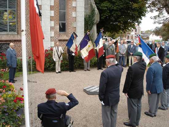 Violaines a rendu hommage