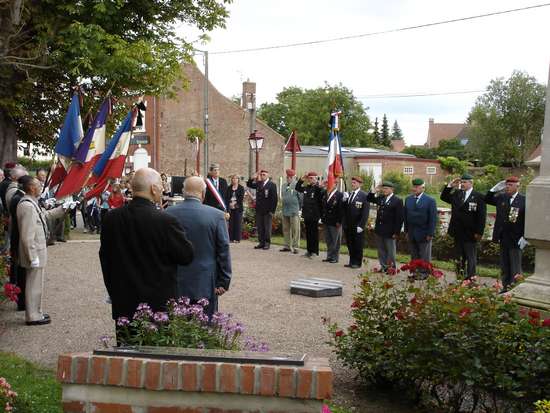 Violaines a rendu hommage