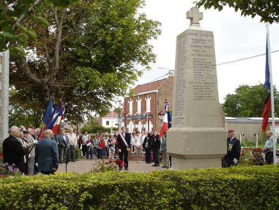 Violaines a rendu hommage