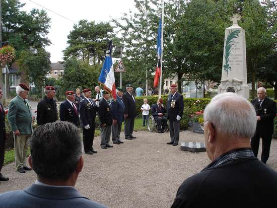 Violaines a rendu hommage
