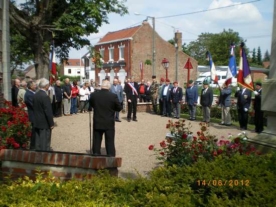 Violaines a rendu hommage