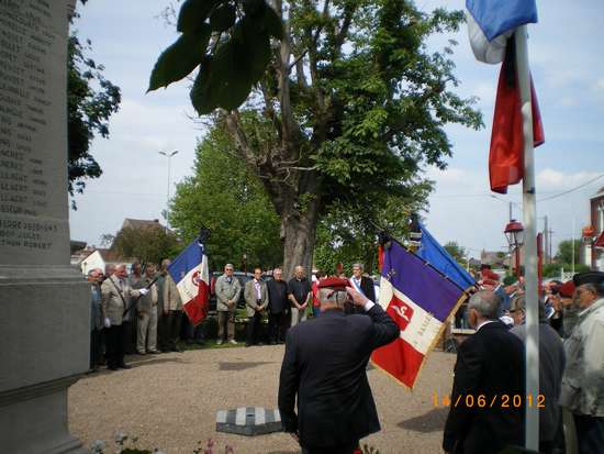 Violaines a rendu hommage