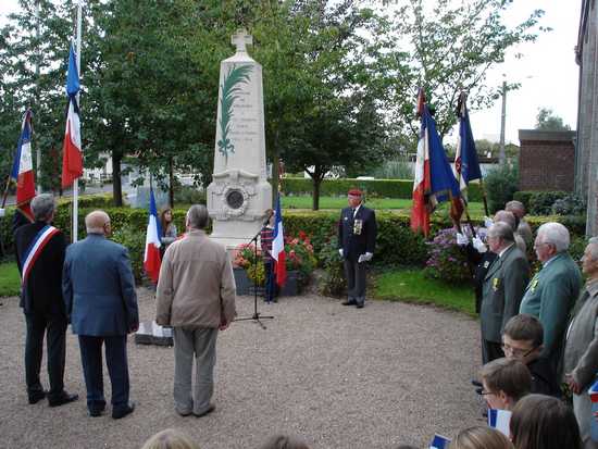 Violaines a rendu hommage