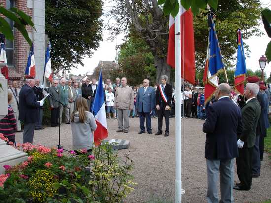 Violaines a rendu hommage