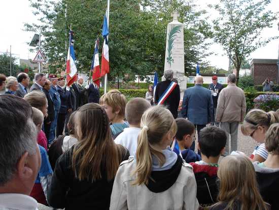 Violaines a rendu hommage