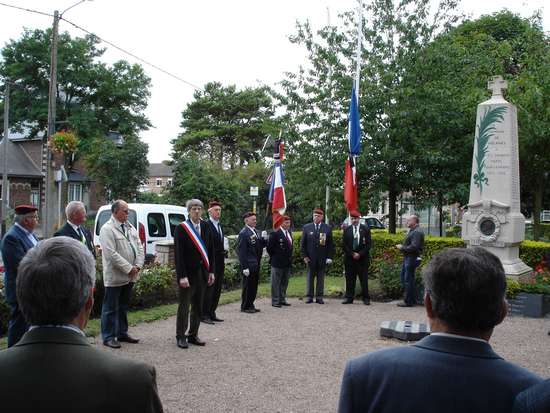 Violaines a rendu hommage