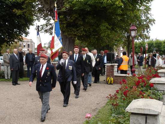 Violaines a rendu hommage