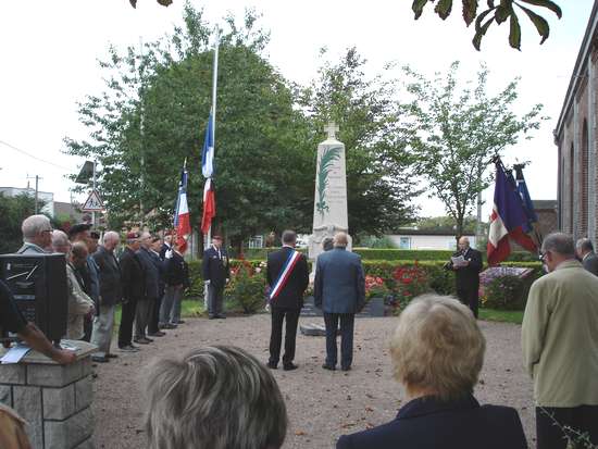 Violaines a rendu hommage