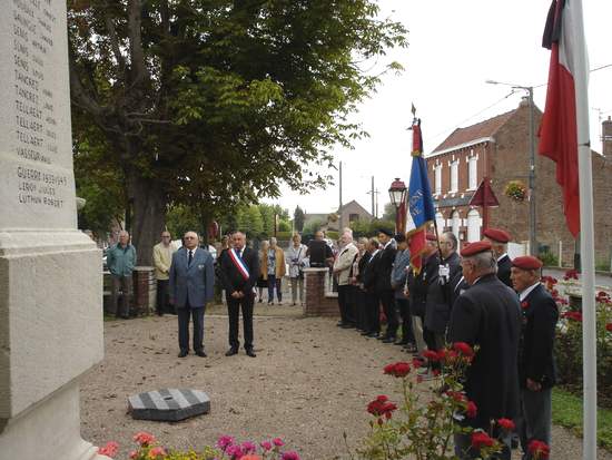 Violaines a rendu hommage