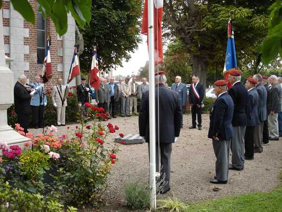 Violaines a rendu hommage