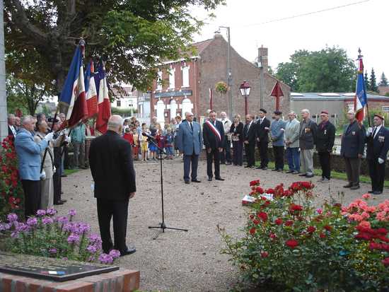 Violaines a rendu hommage