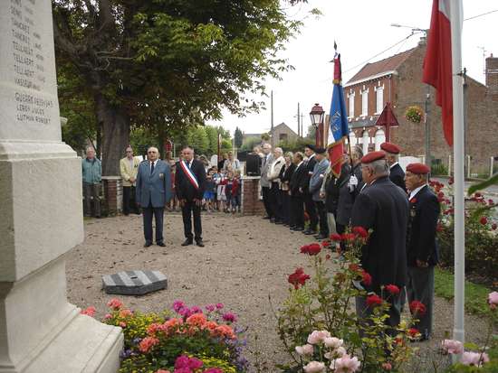 Violaines a rendu hommage