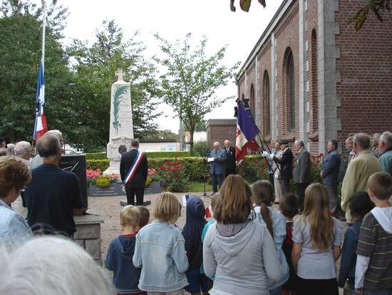 Violaines a rendu hommage