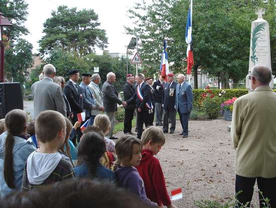 Violaines a rendu hommage