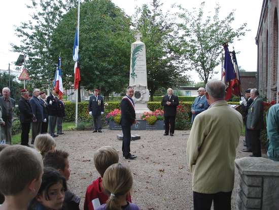 Violaines a rendu hommage